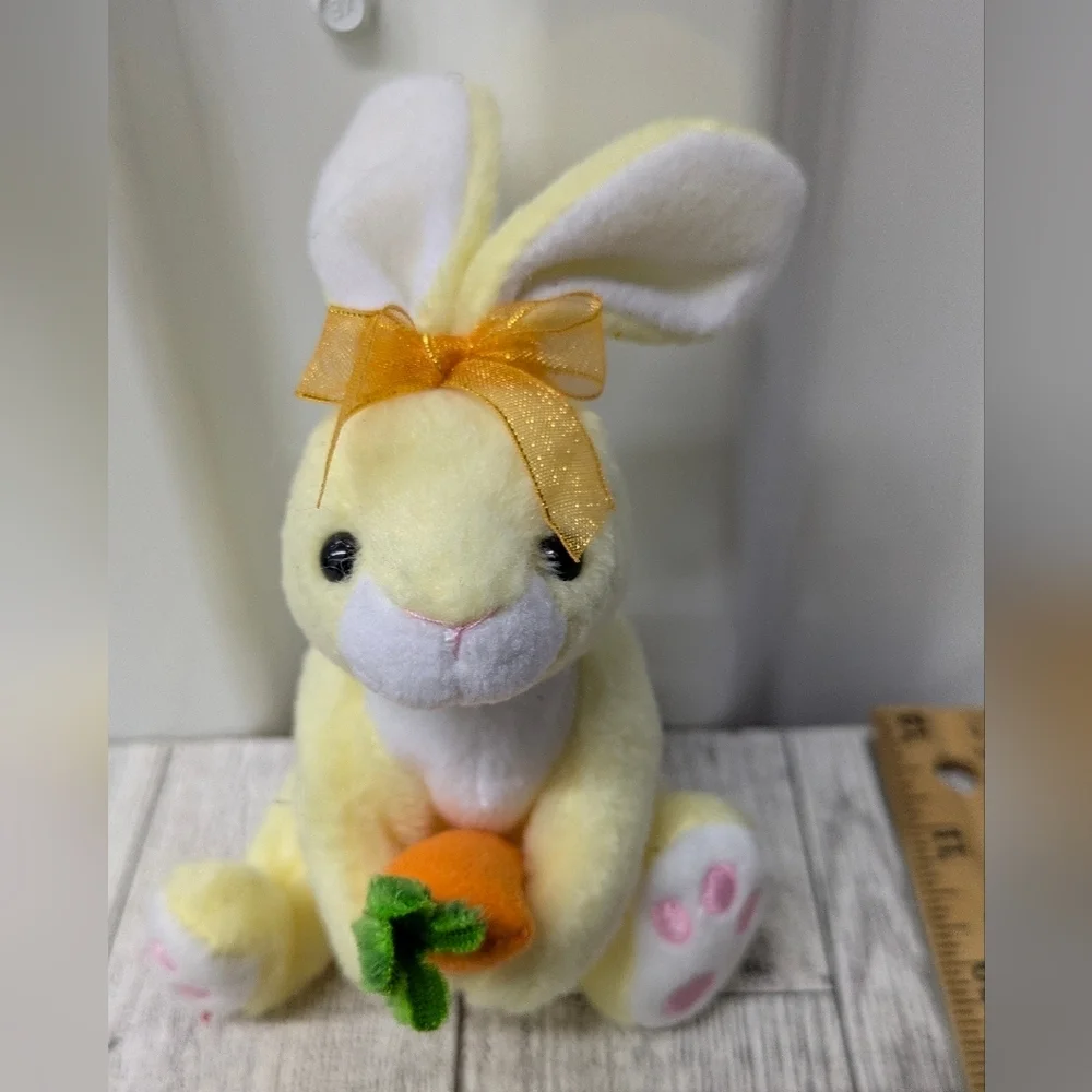 Ty Nibbles Plush Yellow Bunny with Orange Bow and Carrot
